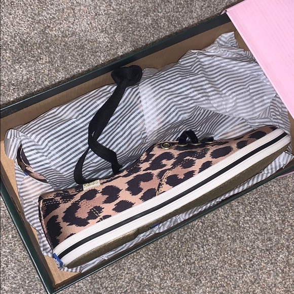 New size 7.5 Kate Spade Keds leopard satin shoes - Picture 3 of 3